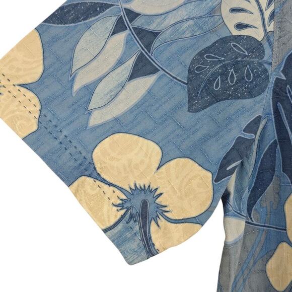Tommy Bahama Silk Hawaiian Shirt Size Medium Blue Tropical Floral Beach Aloha - Picture 4 of 10